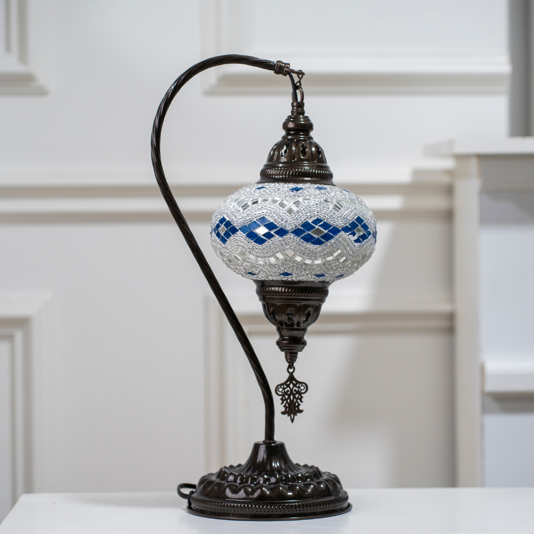 Flor de Turquía Lámpara Turca Hecha a Mano para una Iluminación Floral y Romántica. BLANCO-AZUL