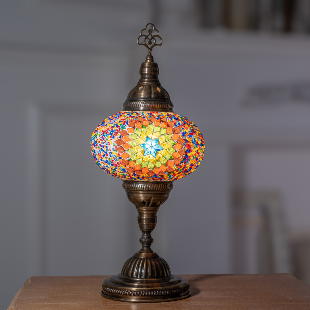Luz de Estambul Lámpara Turca Hecha a Mano para una Iluminación Floral y Romántica. Multicolor