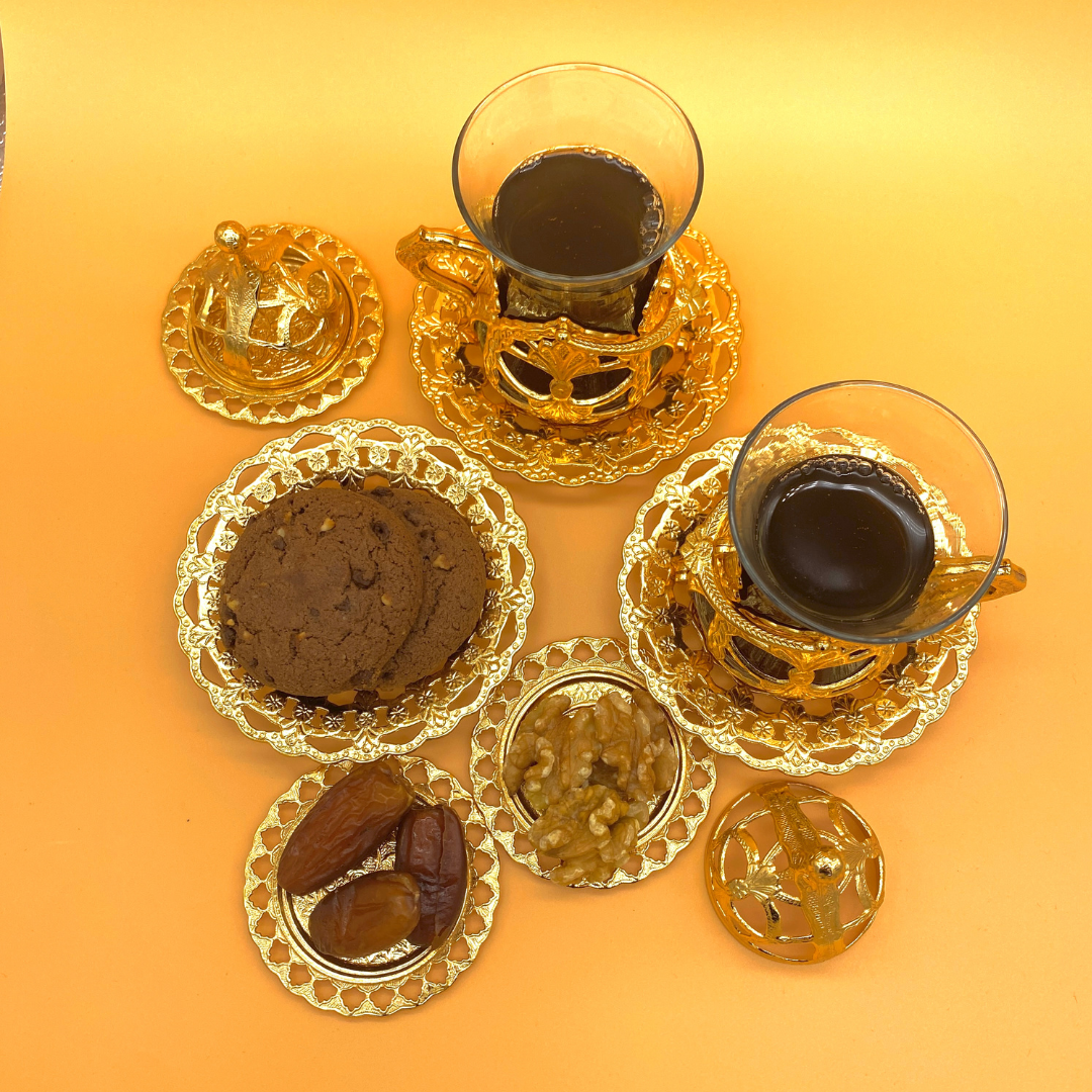 OTTOMAN BRASS Arte y Sabor: Set de 6 Vasos Turcos Artesanales para Té - ORO