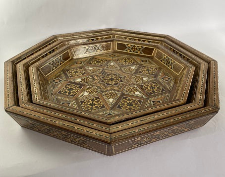 Bandejas de mosaico y nácar.