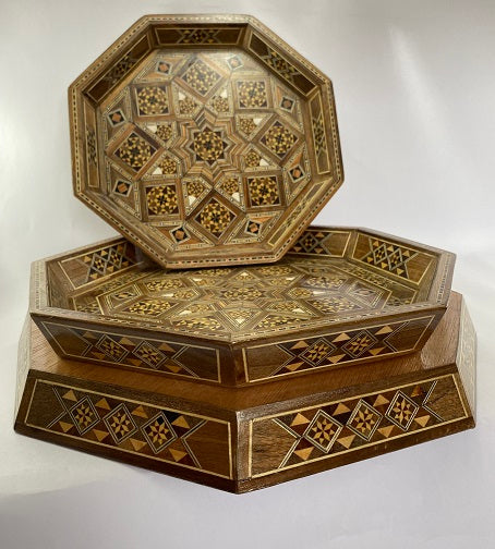 Bandejas de mosaico y nácar.