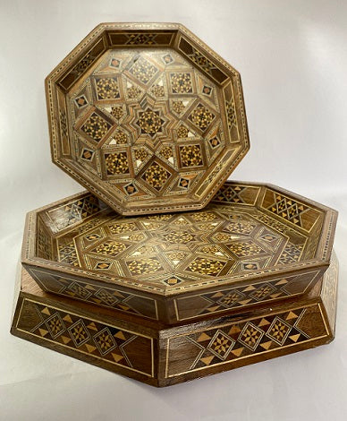 Bandejas de mosaico y nácar.